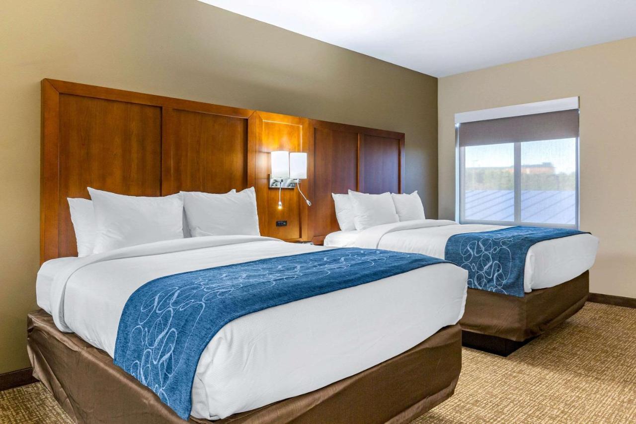 Comfort Suites Greensboro-High Point Ngoại thất bức ảnh