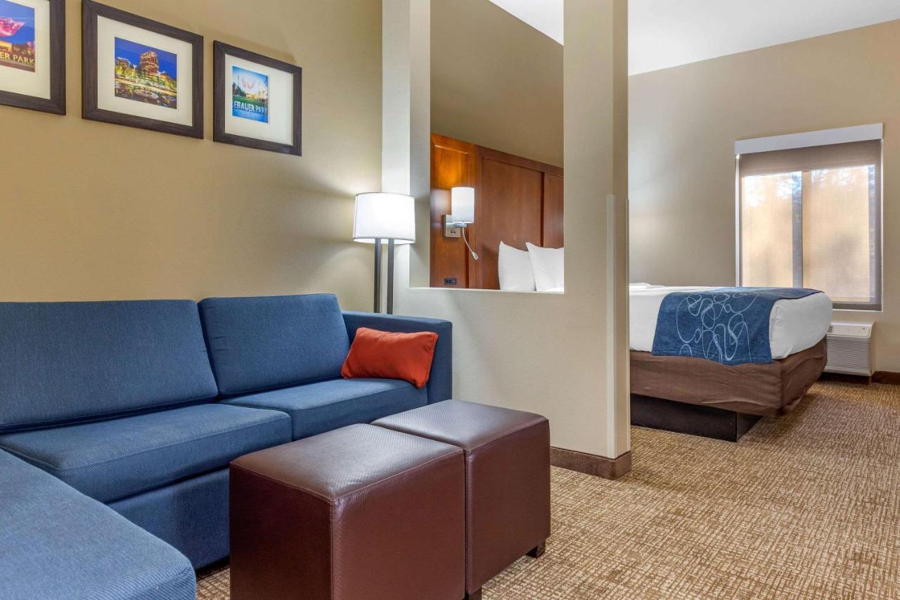 Comfort Suites Greensboro-High Point Ngoại thất bức ảnh